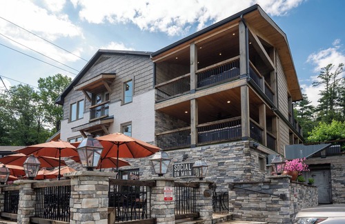 Blowing Rock House | Upscale 11-bedroom rental in the heart of Blowing Rock!