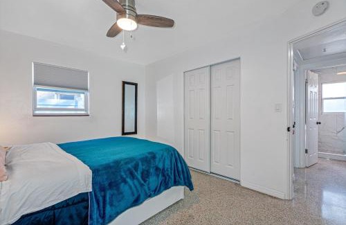 Childs Park House | Upscale 2br House Wprivate Yard & Parking