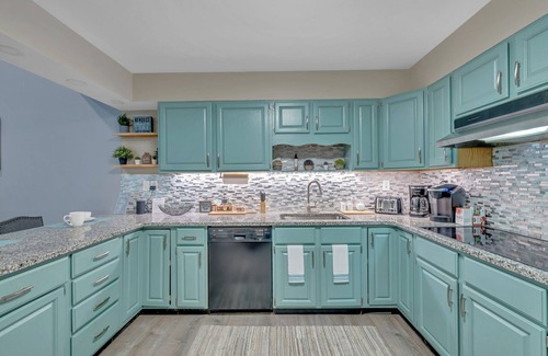 Locust Lake Village House | Upscale 4-BR Home with BBQ, King Bed, Close to Waterpark