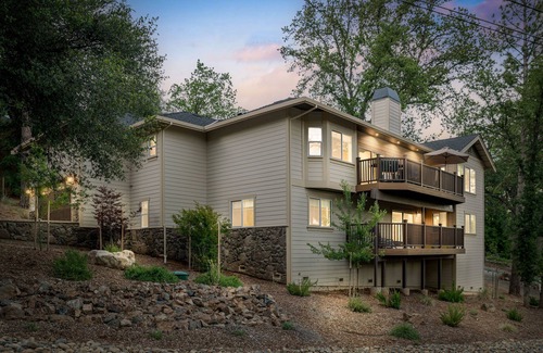Groveland House | Upscale 5BR Family & Friends Retreat Near Yosemite!