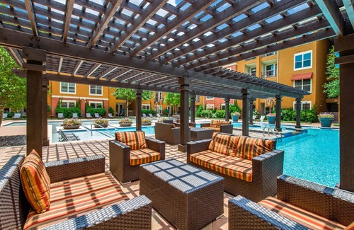 Frisco House | Upscale and comfy space - 1 min from stonebriar mall center in Frisco