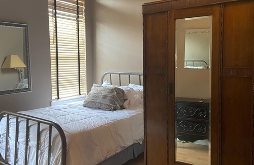 Owensboro Apartment | Upscale Apartment 1 Block From The bluegrass museum enjoy the riverfront