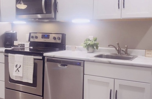 Beaver Dam Apartment | Upscale Apartment overlooking downtown - walking distance of the Amphitheater.