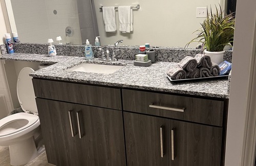 Duluth Apartment | Upscale Apartment w/Pool, Near Restaurants, Hospital, Malls, Interstate & Arena