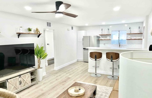 Southwest Village Apartment | Upscale BOHO DOWNTOWN OLD TOWN SCOTTSDALE Condo