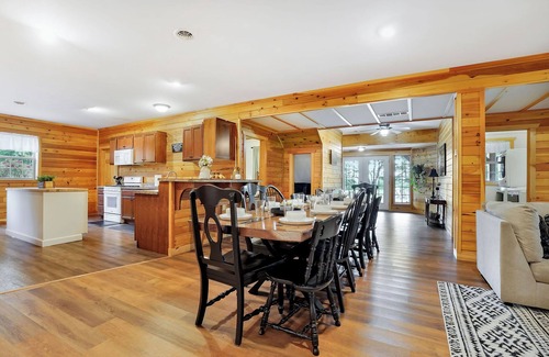 Walker Lake Cabin | Upscale Cabin on 20 acres, Hot Tub, Game Room.