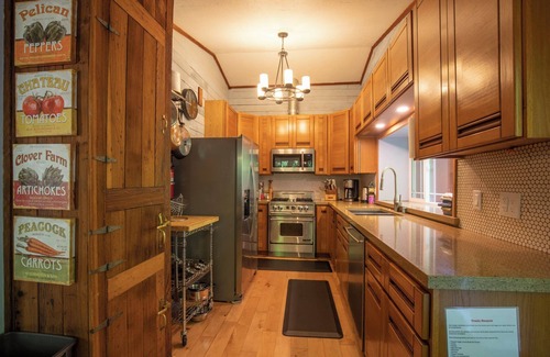 Guerneville House | Upscale Cabin with 2 Master Bedrooms on creek with fireplace. Dog friendly.