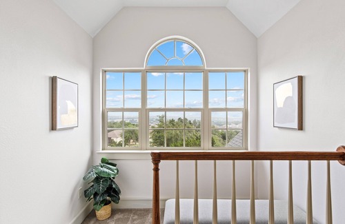 Dripping Springs House | Upscale Comfort in Dripping Springs - The Goodnight House - Spacious 4/3 - Views