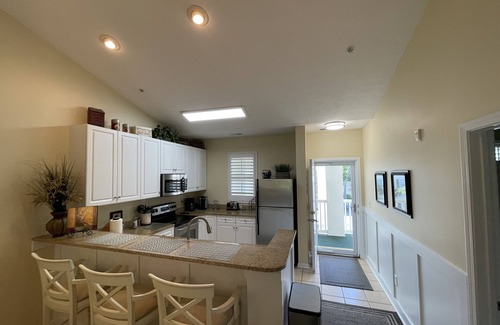 North Myrtle Beach Condo | Upscale Condo,Ask About Our Golf Cart,Kid Friendly, Pack-n-Play,HighChair