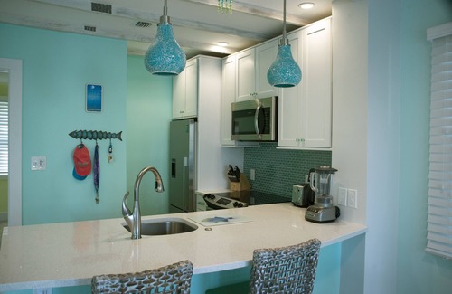 Truman Annex Condo | Upscale end unit home @ Truman Annex close to Duval St
