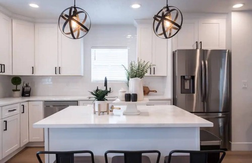 South Salt Lake House | Upscale Getaway - Central Location - 2 Car Garage