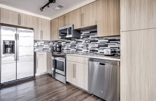 H Street Corridor Apartment | Upscale H Street 1BR w/Gym, W/D & Pool, across from WF, by Blueground