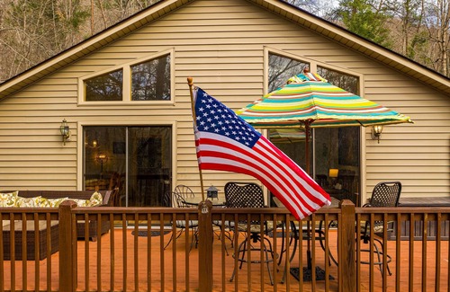 Lake Lure House | Upscale Lake Lure Cabin - Rumbling Bald Resort
