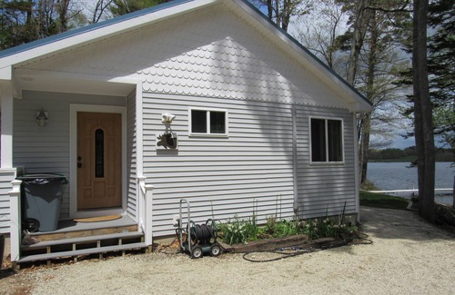 Bucksport Cottage | Upscale Lakefront Cottage - Kayaks, Jacuzzi for 2, A/C, 45 min to Bar Harbor