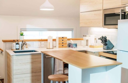 Kensington Apartment | Upscale Laneway Loft Near Downtown AC, WiFi