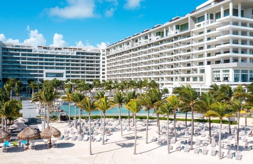 Cancun Apartment | Upscale Luxurious 3 Bedroom Penthouse Loft with All-Inclusive Option