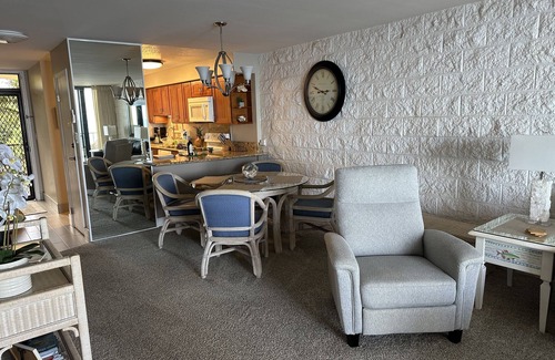 Maalaea Condo | Upscale Maui Oceanfront-Beachfront Condo, Lanai overlooking ocean with epic view