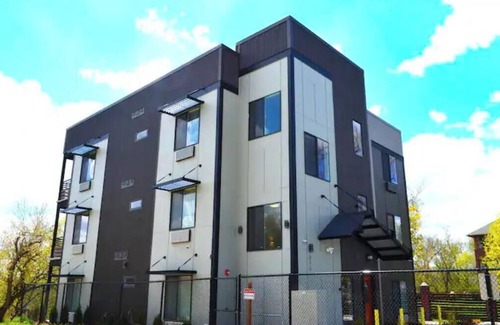Westside Apartment | Upscale Modern Apt 102 in the heart of Missoula
