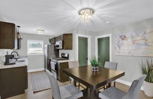 Lakewood Apartment | Upscale suite in Lakewood