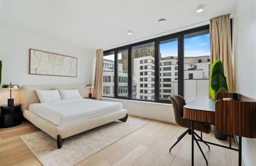 Ville Haute Apartment | Upscale Urban Apartment Style & Comfort for Six