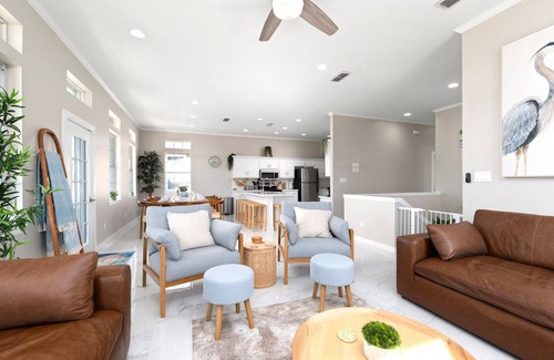 South Padre Island Villa | Upscale Villa - 17-20 Guests - Beach - 4 Kings