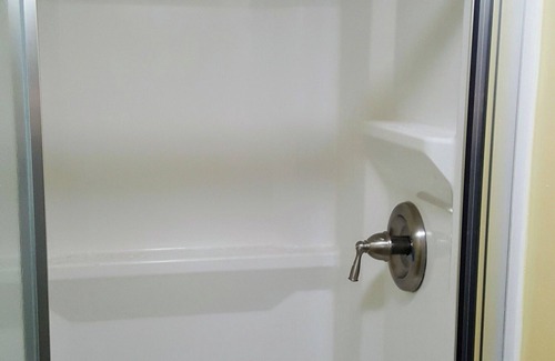 Severna Park Apartment | Upscaled Efficiency Apartment in Private Community
