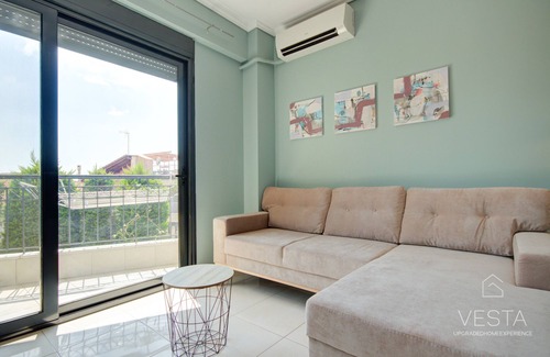 Ano Poli Apartment | Uptown 2-level Apt, private patio & balcony with views