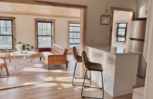 Canaan Valley Apartment | Uptown - Heart of Davis