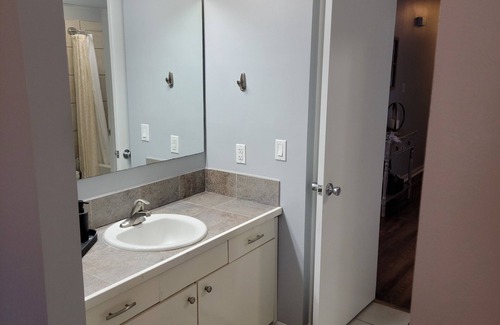 Westover Condo | Uptown Landing a Lovely 2 br 2 bth condo midtown.
