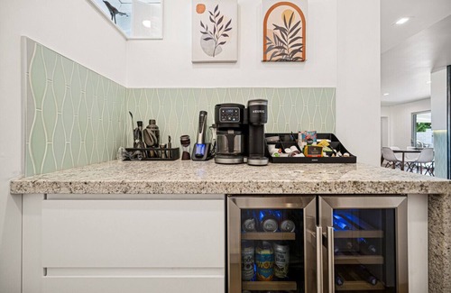 North Mountain House | Uptown Mid Century Charmer