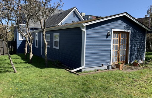 Port Townsend Historic District House | Uptown Port Townsend: Modern Amenities & Victorian Charm