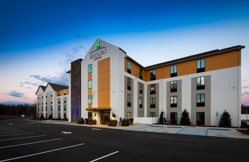 Centennial Apartment | Uptown Suites Extended Stay Denver CO – Centennial