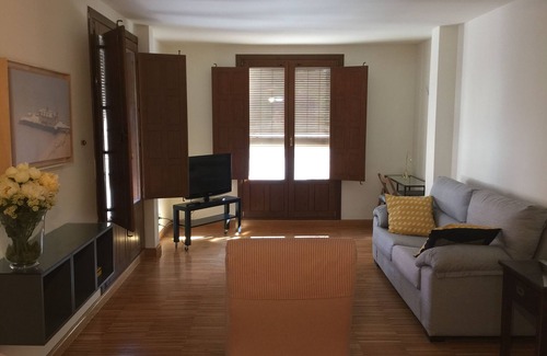 Talavera de la Reina Condo | Urban apartment. Reserve the apartment for days, weeks or months.