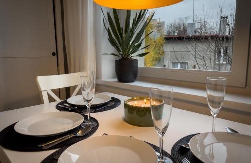 Chorzow Apartment | URBAN APARTMENTS COSY No 4, FREE PRIVATE PARKING, Self CHECK-IN