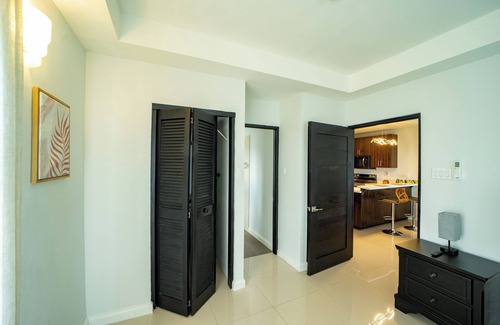 New Kingston Apartment | Urban Charm: Modern One Bedroom