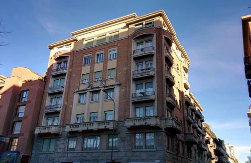 Cit Turin Apartment | Urban Jungle apt - Self Check-in, Metro, Train