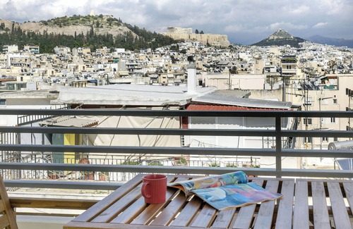 Kallithea Apartment | Urban Oasis with Acropolis Views by GHH