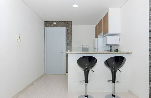 Bigorrilho Apartment | Urban Oasis with Breathtaking Views at Sky CWB