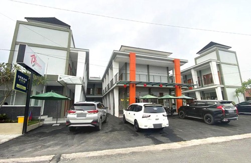 Pematangsiantar Hotel | Urbanview Hotel Brodam's Pematang Siantar by RedDoorz
