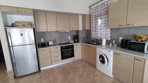 Spata-Artemida Apartment | Urbi Garden