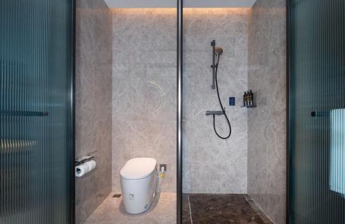 Futian Hotel | UrCove By Hyatt ShenZhen Futian Port毗邻中洲湾C Future City 福田口岸 尊享免费迷你吧