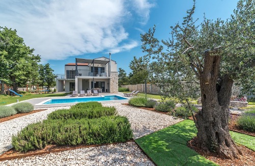 Jursici Villa | Urlaub in Istrien - modern villa mit Pool in ländlicher Ruhe-Lounge Kapelana