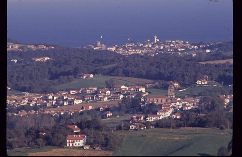 Behobie Apartment | Urrugne, T2 apartment in quiet area, for 2 adults and 2 children maximum