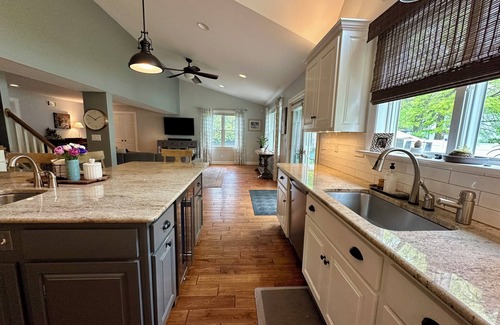 Dark Hollow Woods House | US Open at Oakmont - 6 Bedroom Home 3 blocks from Oakmont Country Club