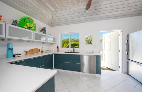 Savannah Sound House | Utopia House 3 Bedroom Home