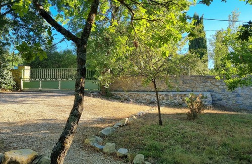 Lussan House | Uzès: house full of character with heated pool and spa for 6-8 people