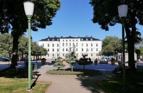 Gamla Staden-Nya Staden Hotel | Vänerport Stadshotell i Mariestad