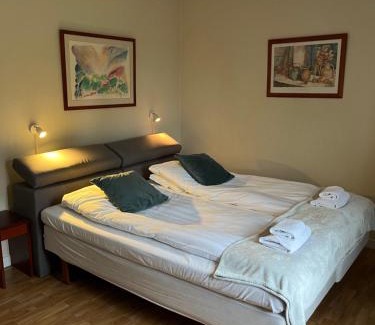Skovde Hotel | Västerhöjdsgården