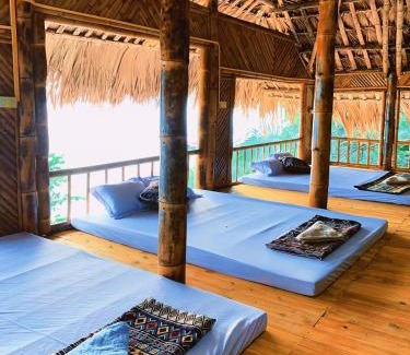 Ngoi Tu House | Vụ Tịch Lakeview Homestay