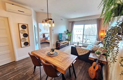 La Cite-Limoilou Apartment | V.I.P Stay - Downtown with Free Indoor Parking